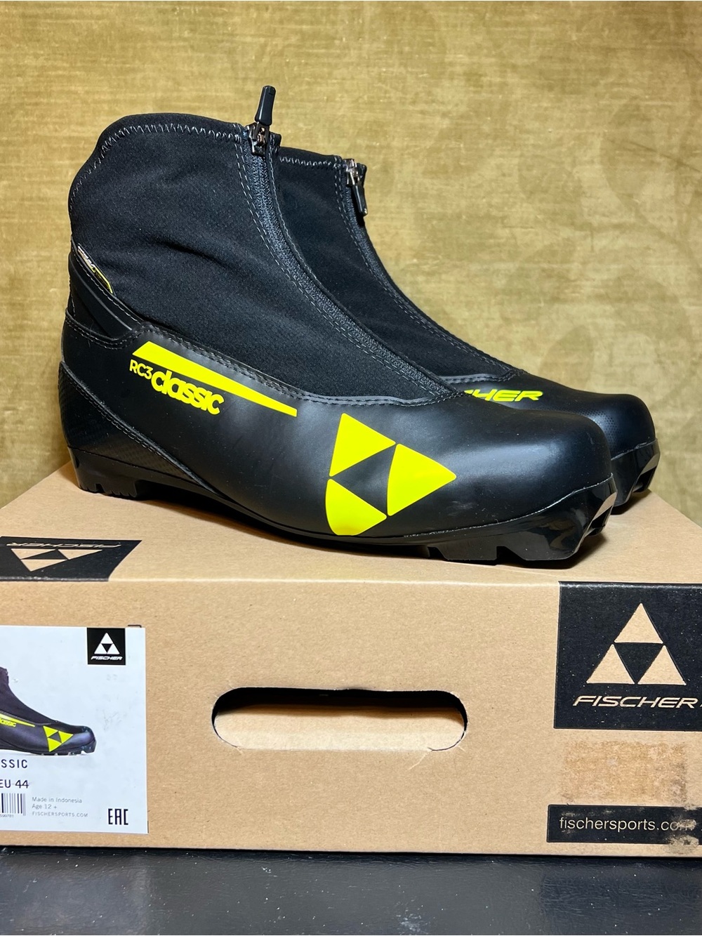 Fischer RC3 Classic Mens Nordic Ski Boots Stiff Breathable Zip EU 44 M10.5/W11.5